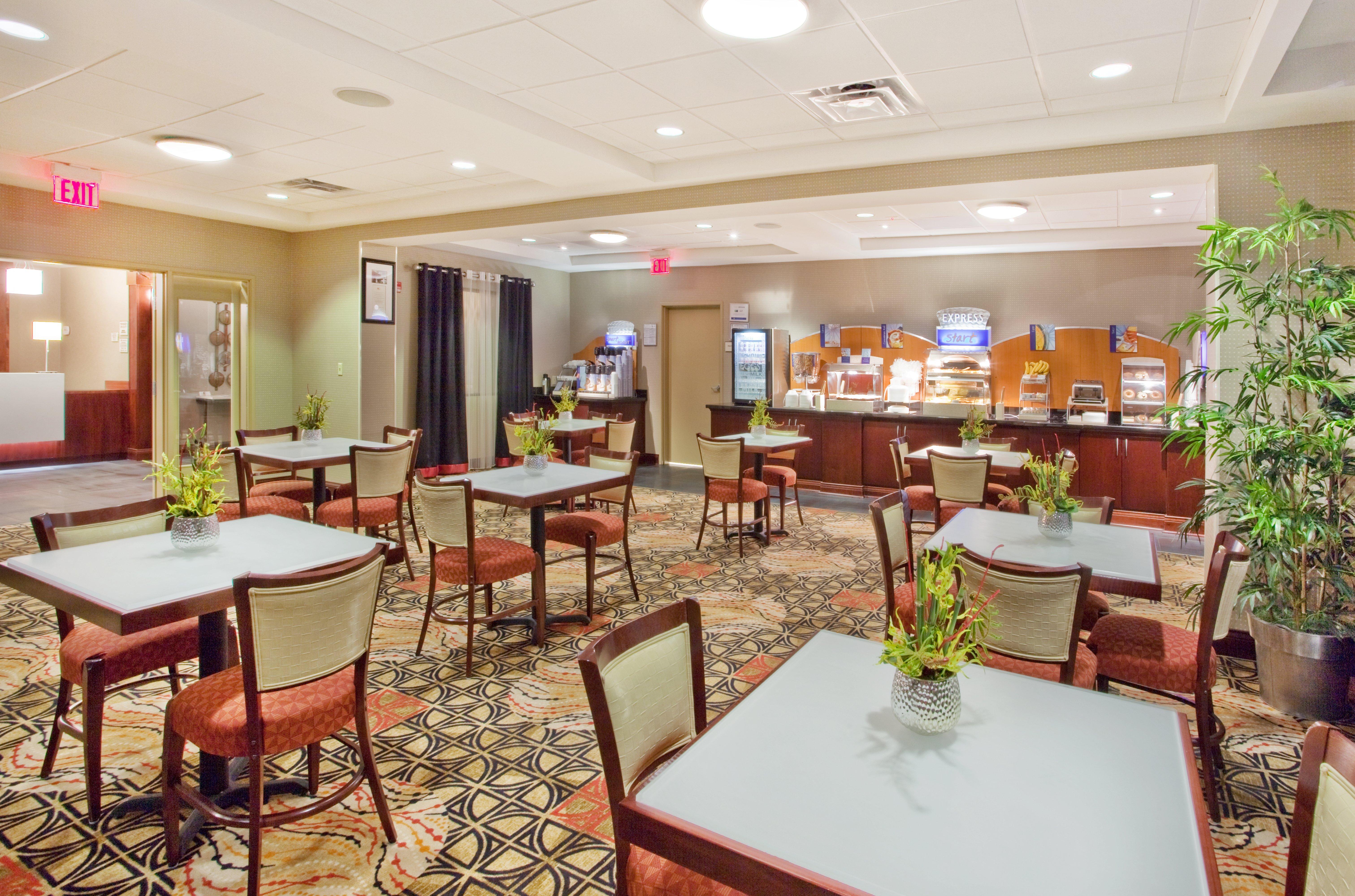Holiday Inn Express Hotel & Suites Atlanta-Cumming By Ihg מראה חיצוני תמונה